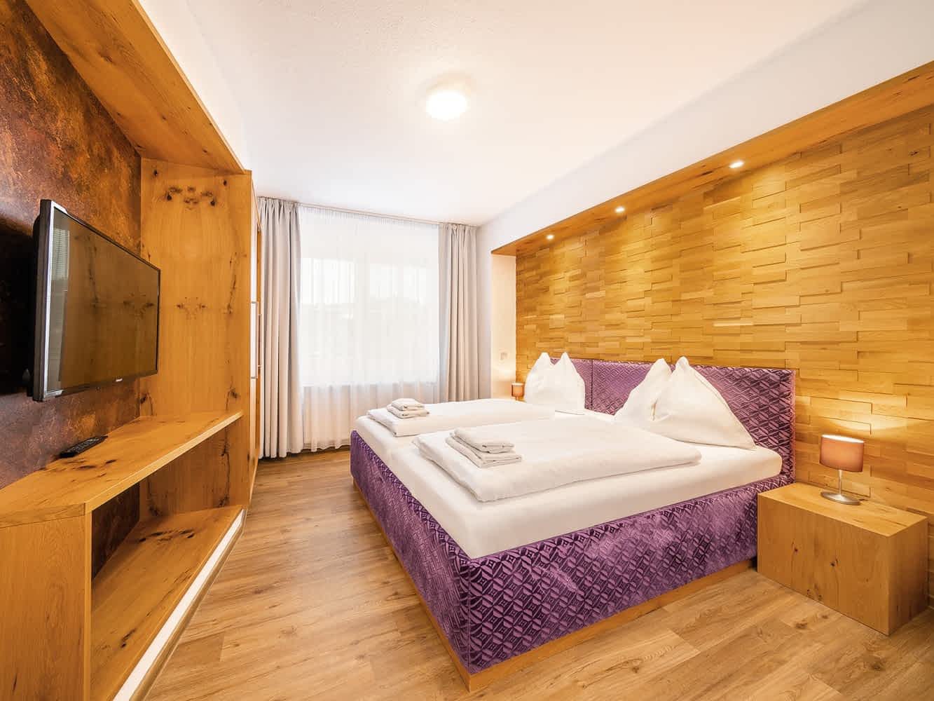 Large suite