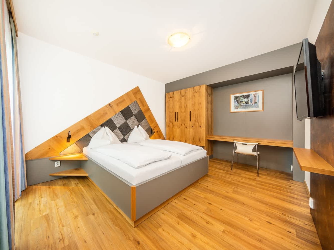 Suite with balcony